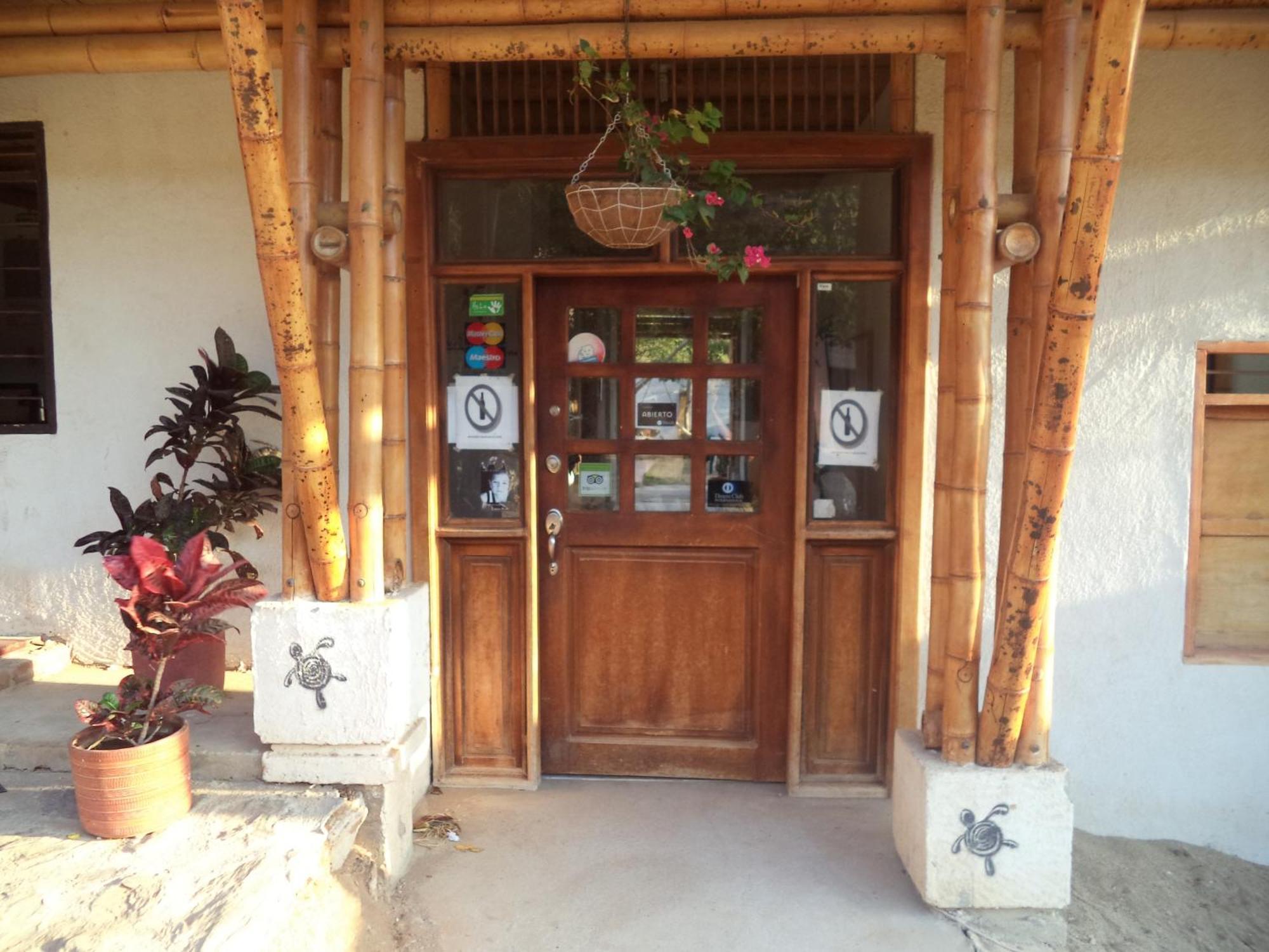 La Tortuga Hostel Таганга Екстериор снимка